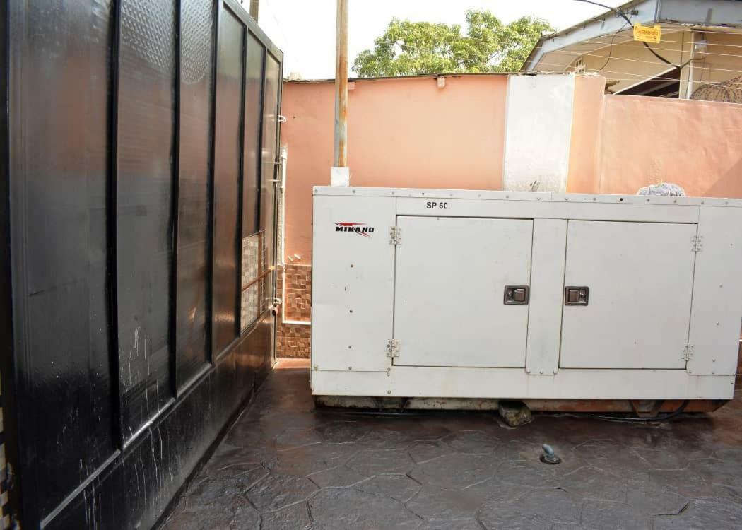 Rush Hotel & Apartments Lagos Exterior photo